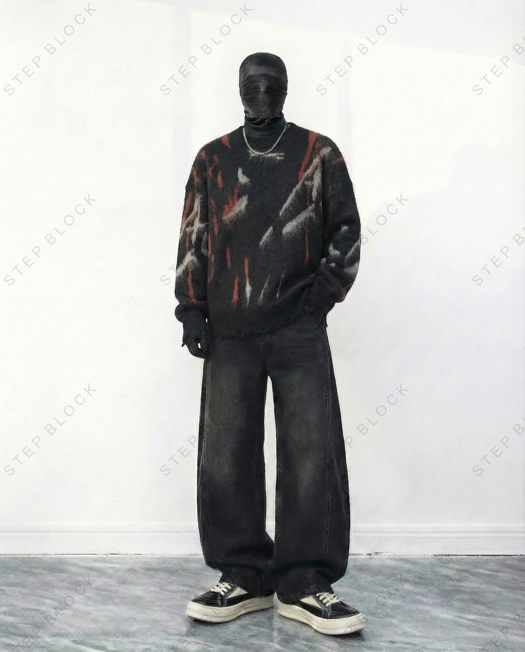 STEP BLOCK ST1014 Distressed Abstract Print Sweater