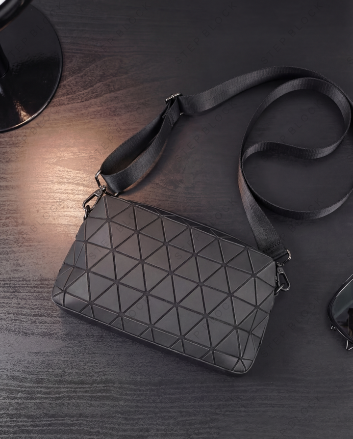 STEP BLOCK Ac084 Geometric Diamond Crossbody Bag