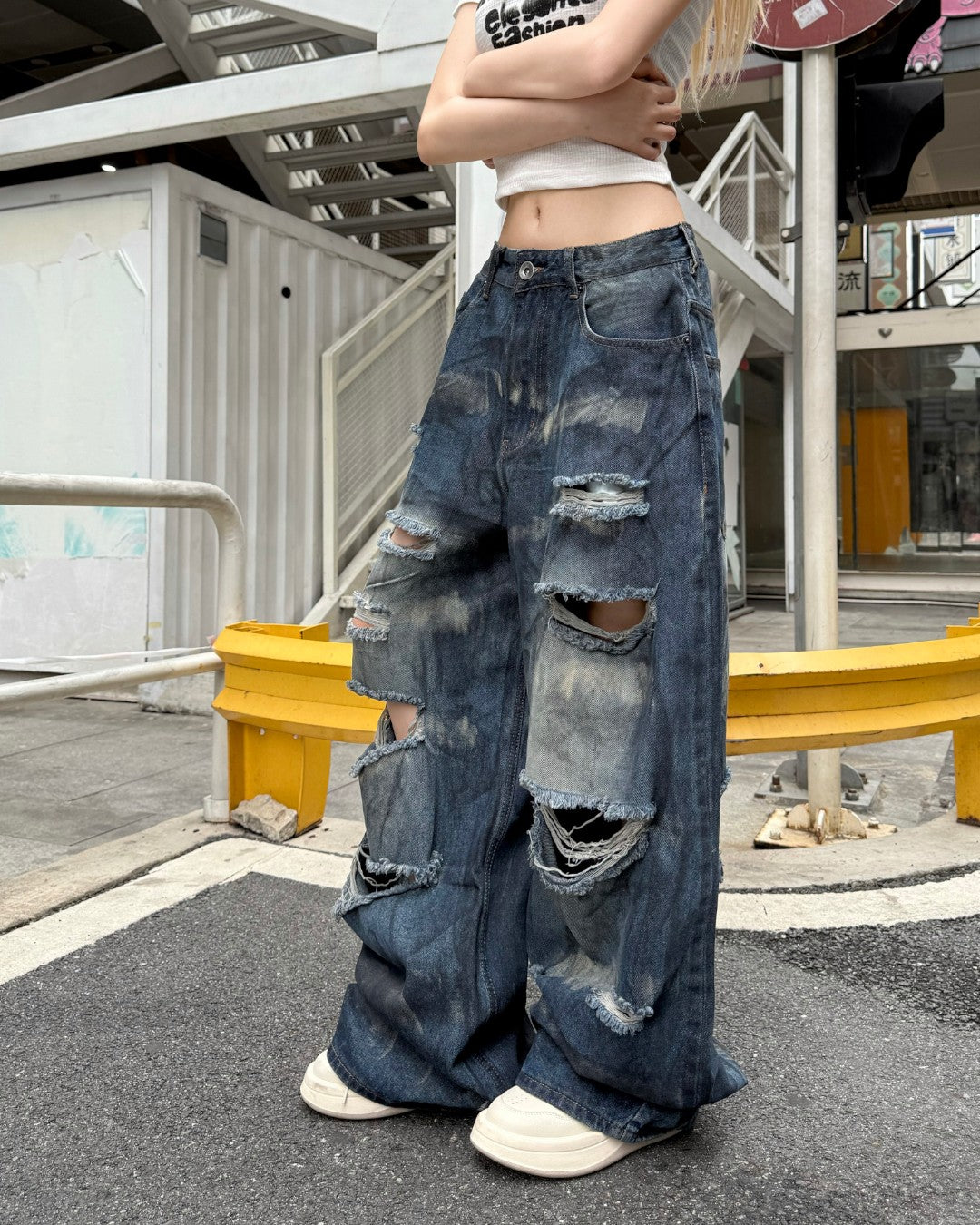 STEP BLOCK MT068 Heavy Hollow-Out Distressed Baggy Jeans