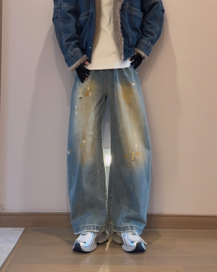 Oil Stained Distressed Baggy Jeans