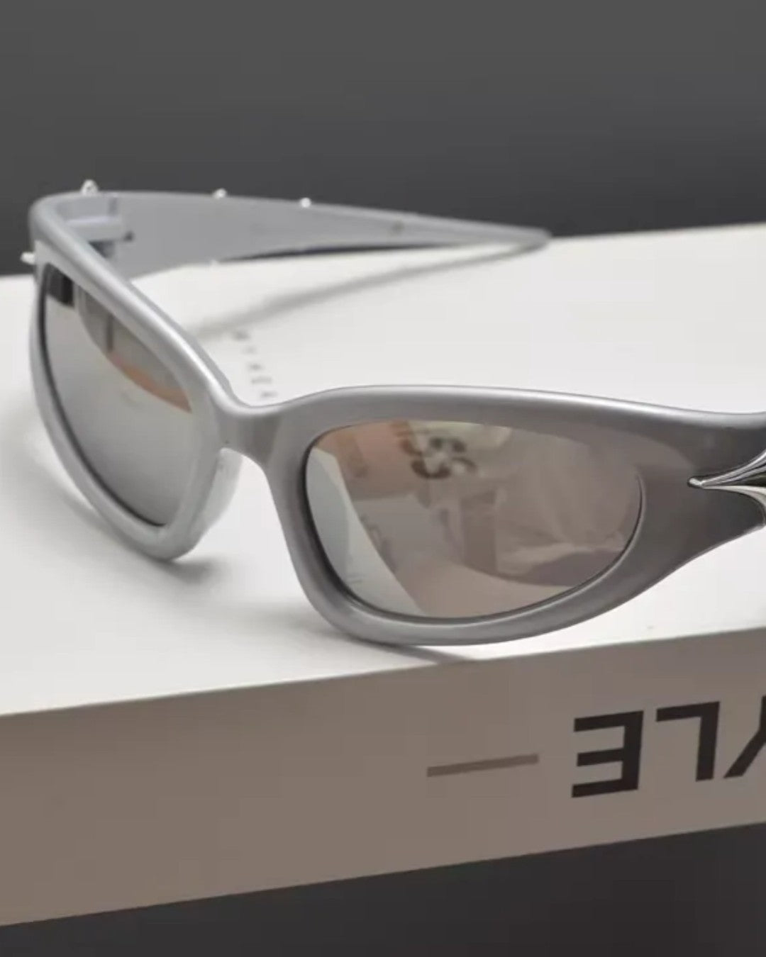 Additional product image of Slim Oval Y2K Sunglasses