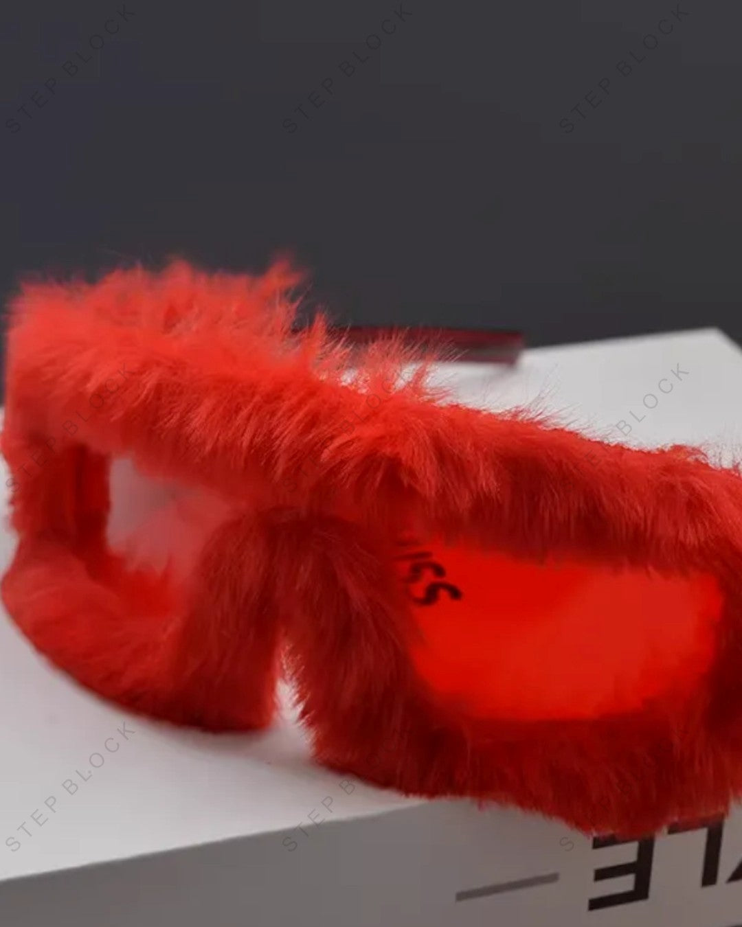 STEP BLOCK AC178 Fluffy Fuzzy Y2K Sunglasses 