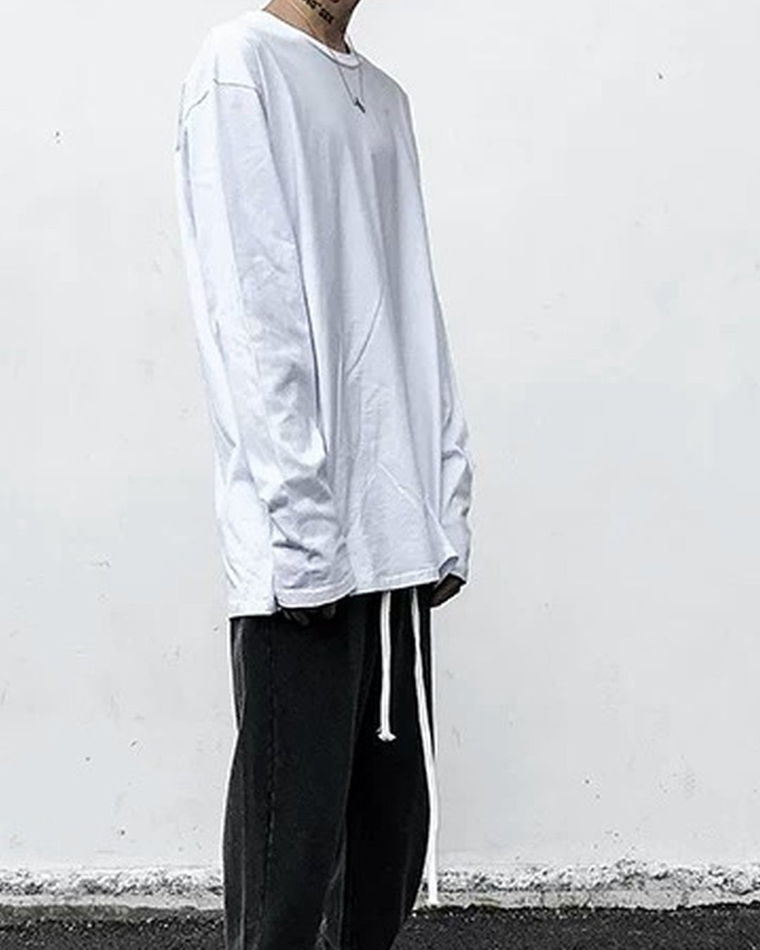 Additional product image of Raw Edge V-Neck Long Sleeve Base Layer