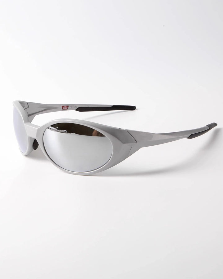 Front detail of Y2K Sport Sunglasses
