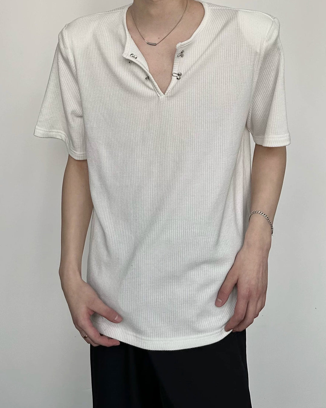 Additional product image of Ribbed V-Neck Oversized T-Shirt