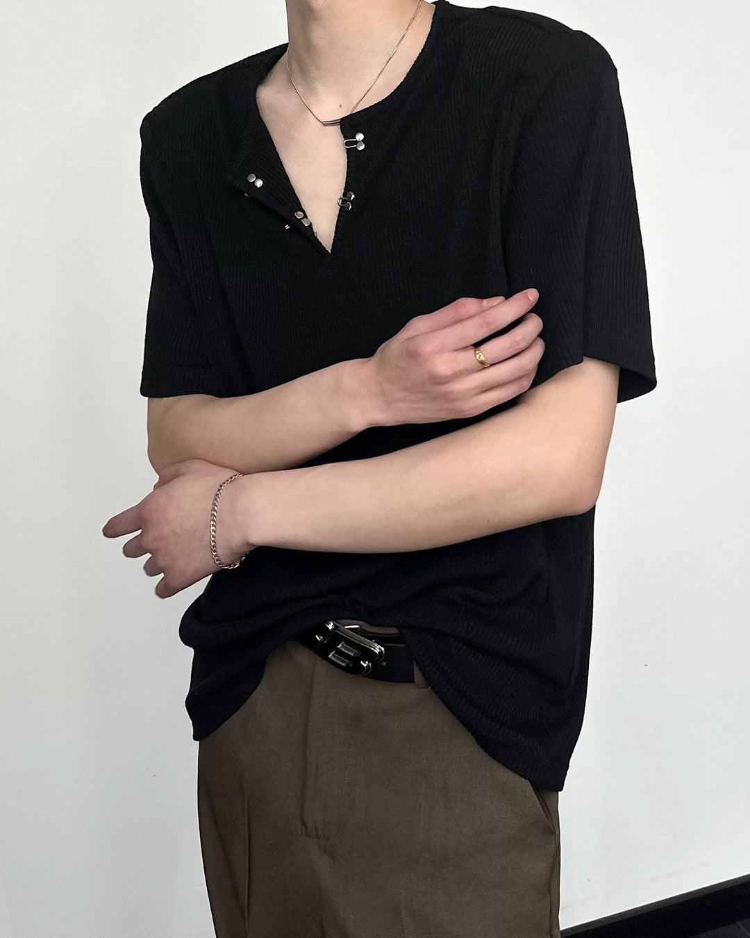 Additional product image of Ribbed V-Neck Oversized T-Shirt