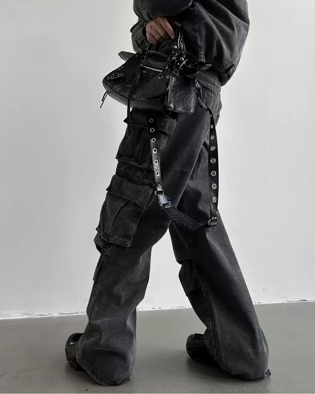 Front view of Multi-Pocket Cargo Baggy Jeans