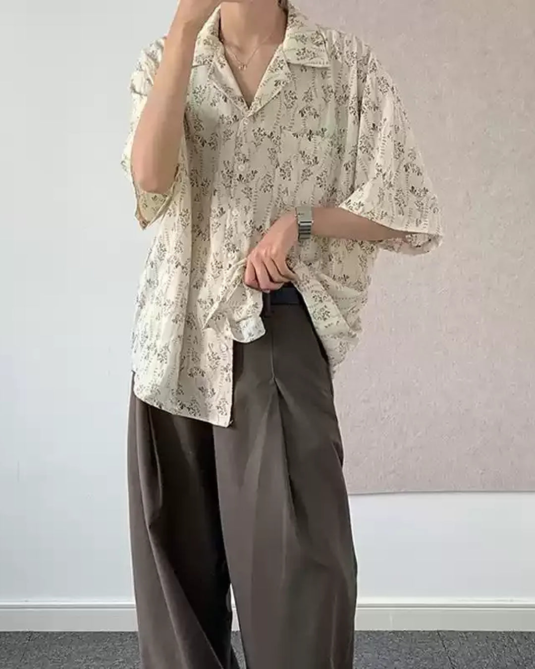 Side view of Floral Print Short Sleeve Loose Shirt