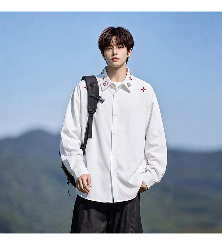 Minimal-embroidered shirt, front view of the white embroidered shirt