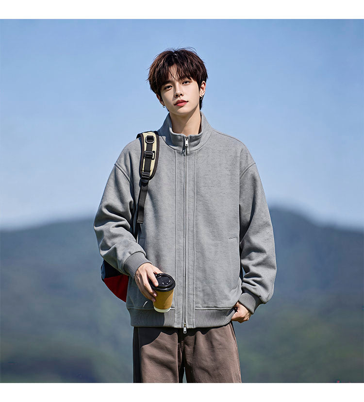 Stand-collar fleece jacket, front view of the gray fleece jacket