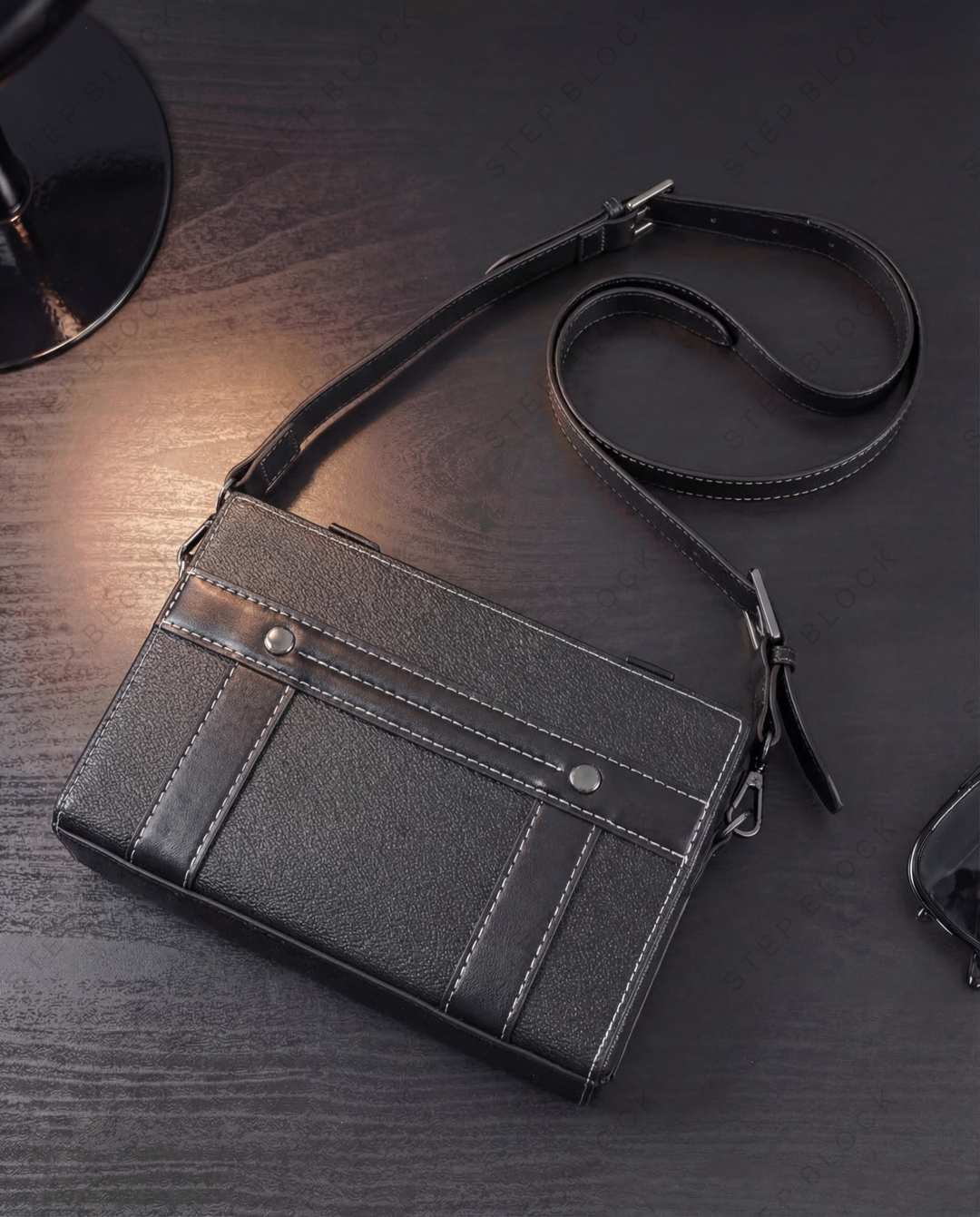 STEP BLOCK Ac080 Vintage Boxy Crossbody Bag